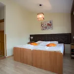 卡齐米秘密酒店 4*