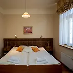 Kazimierz Secret 4*
